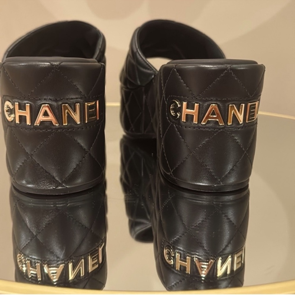 CHANEL DAD 23C Quilted Leather CC Logo Platform sandals slides mules sz 42 - Picture 7 of 17